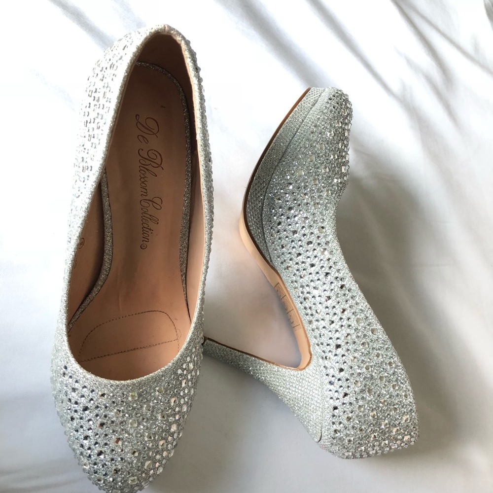 Studded silver Heals 👠